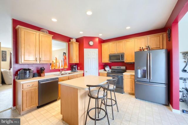 1191 LEDGE DR, York, PA 17408