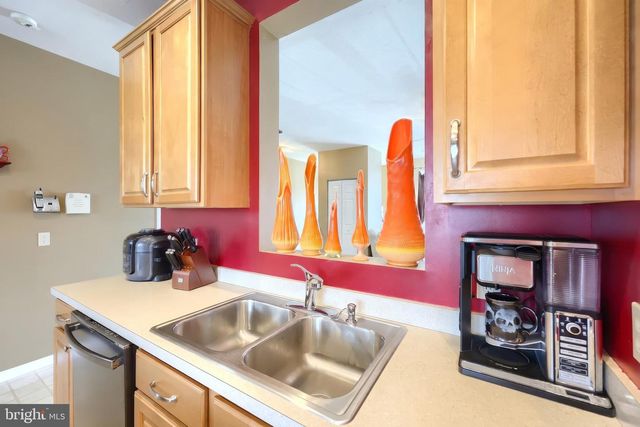 1191 LEDGE DR, York, PA 17408