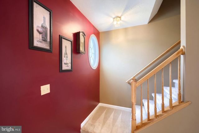 1191 LEDGE DR, York, PA 17408