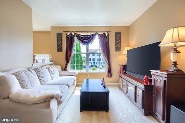 1191 LEDGE DR, York, PA 17408