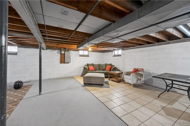 303 Snyder Avenue, Salina, NY 13206