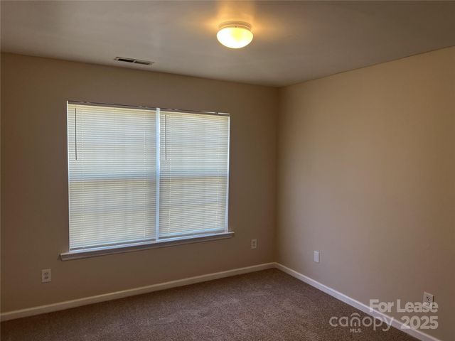 2840 Old Ironside Drive, Charlotte, NC 28213