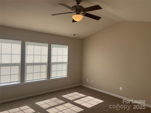 2840 Old Ironside Drive, Charlotte, NC 28213