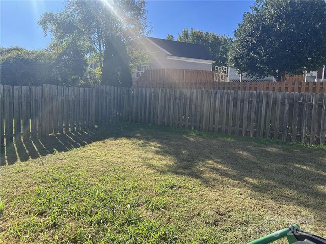 2840 Old Ironside Drive, Charlotte, NC 28213