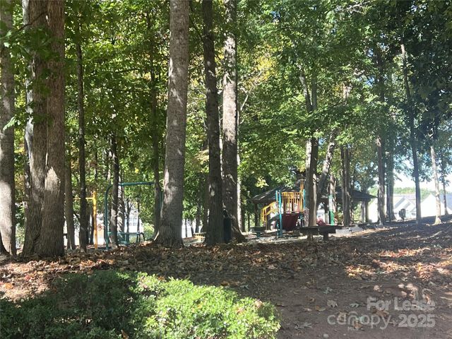 2840 Old Ironside Drive, Charlotte, NC 28213