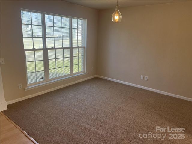 2840 Old Ironside Drive, Charlotte, NC 28213