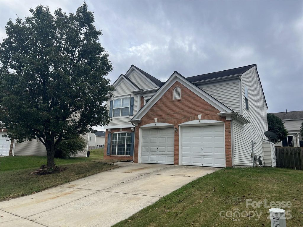 2840 Old Ironside Drive, Charlotte, NC 28213