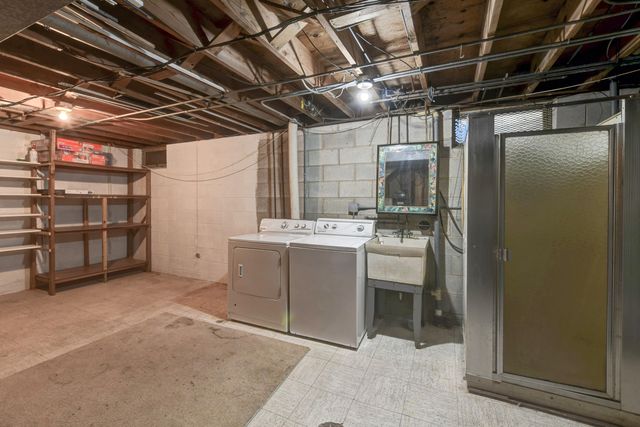 8029 Jefferson Avenue, Munster, IN 46321