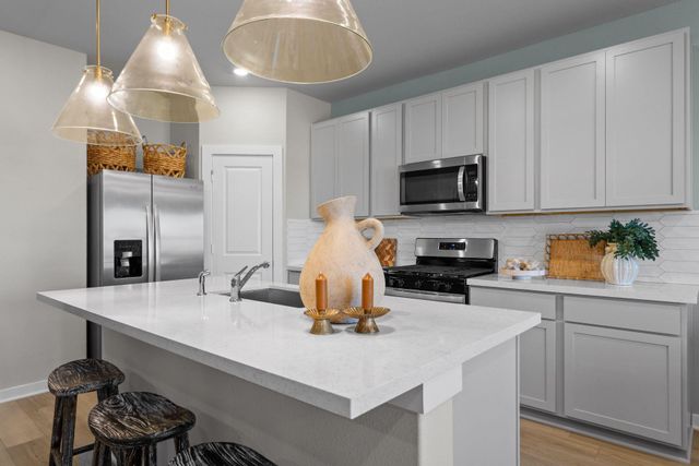 25533 Flora Bella LN, Elgin, TX 78621