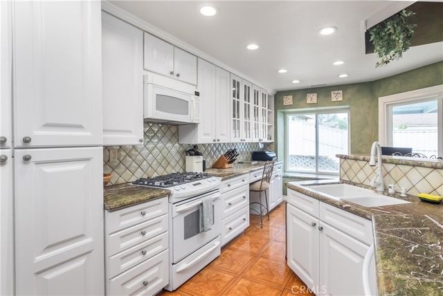 980 Witherspoon Drive, Thousand Oaks, CA 91360