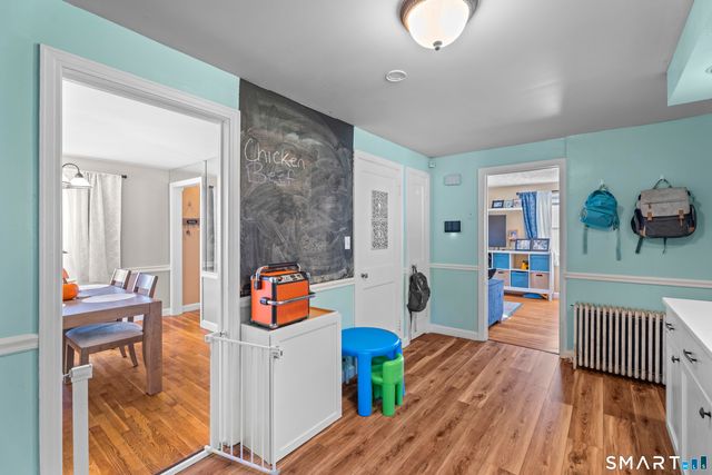 32 Sunset Road, Hamden, CT 06518