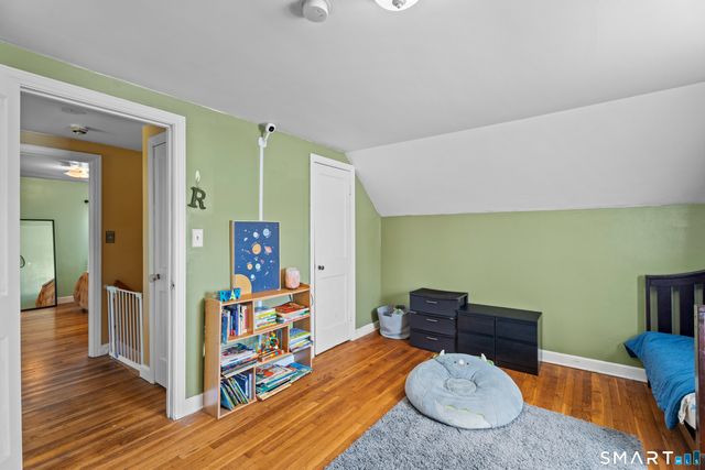 32 Sunset Road, Hamden, CT 06518