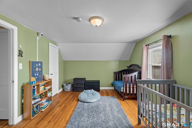 32 Sunset Road, Hamden, CT 06518