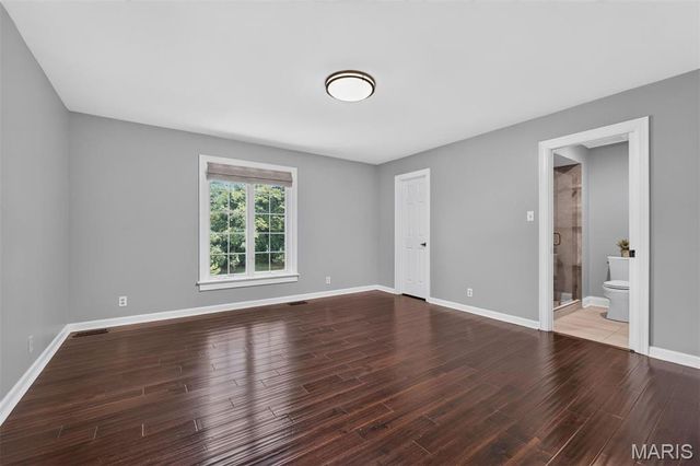 139 Ladue Lake Drive, Creve Coeur, MO 63141
