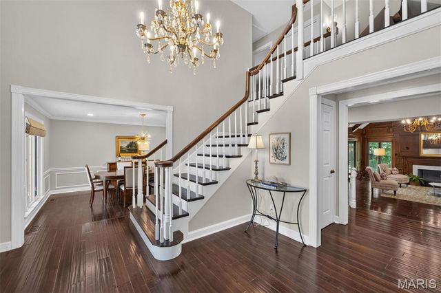 139 Ladue Lake Drive, Creve Coeur, MO 63141