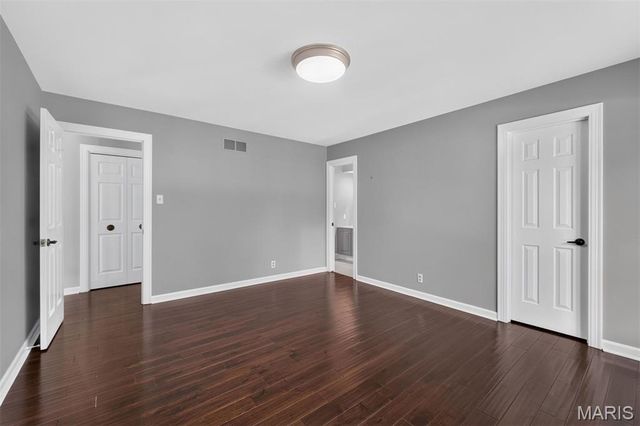 139 Ladue Lake Drive, Creve Coeur, MO 63141