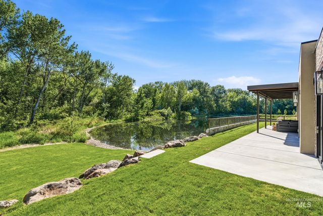 2425 W Rustic Forge, Eagle, ID 83616
