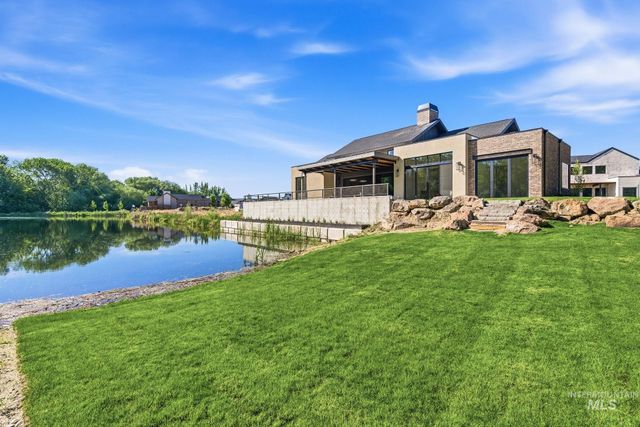 2425 W Rustic Forge, Eagle, ID 83616