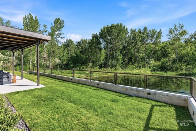 2425 W Rustic Forge, Eagle, ID 83616
