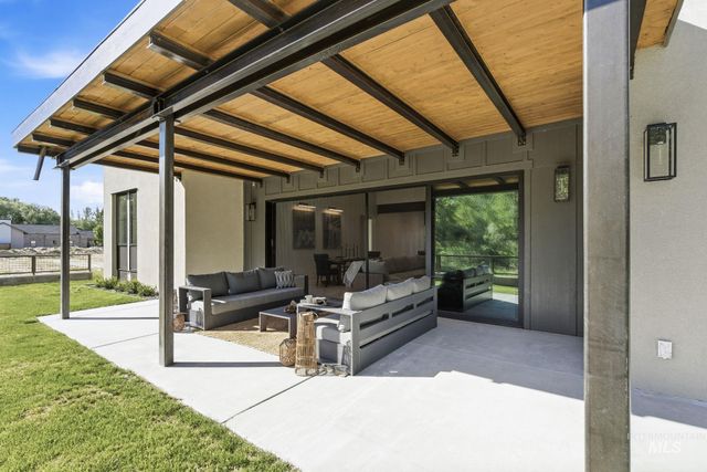 2425 W Rustic Forge, Eagle, ID 83616
