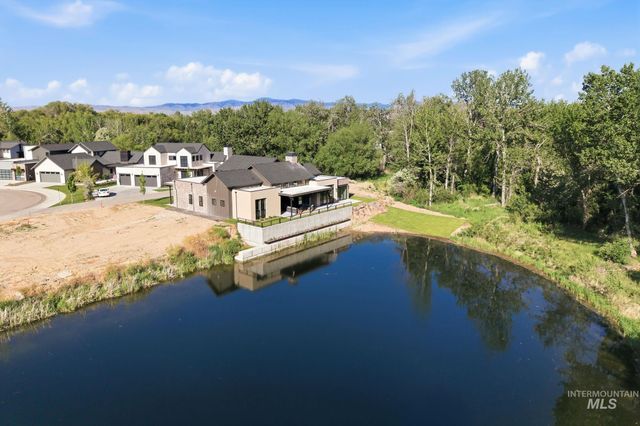 2425 W Rustic Forge, Eagle, ID 83616
