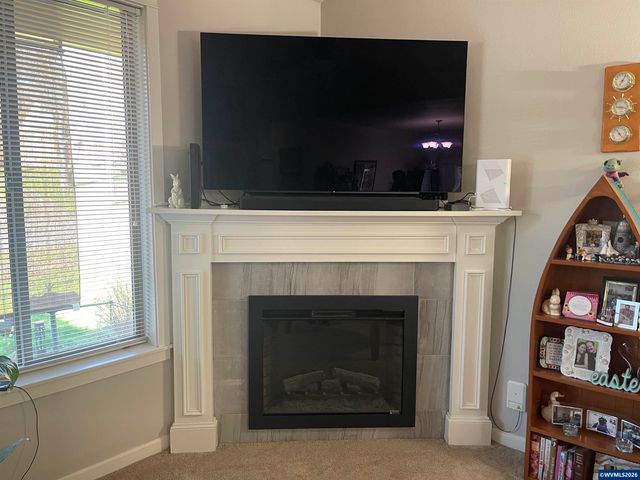 408 SW Oak St, Willamina, OR 97396