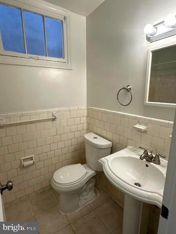 1813 2ND ST NE, Washington, DC 20002