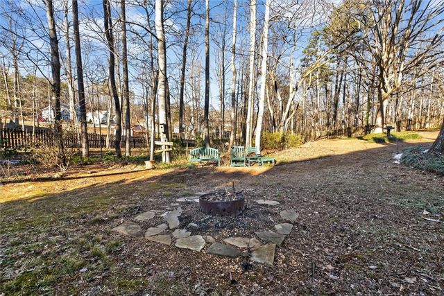 582 Old Lake Lane, Dawsonville, GA 30534