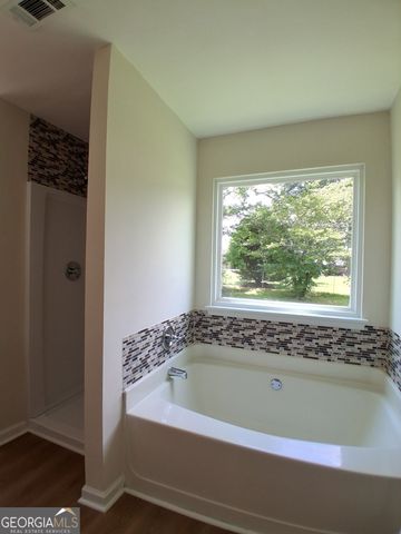 8495 Glendevon Court, Riverdale, GA 30274