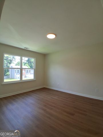 8495 Glendevon Court, Riverdale, GA 30274