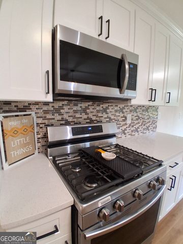 8495 Glendevon Court, Riverdale, GA 30274