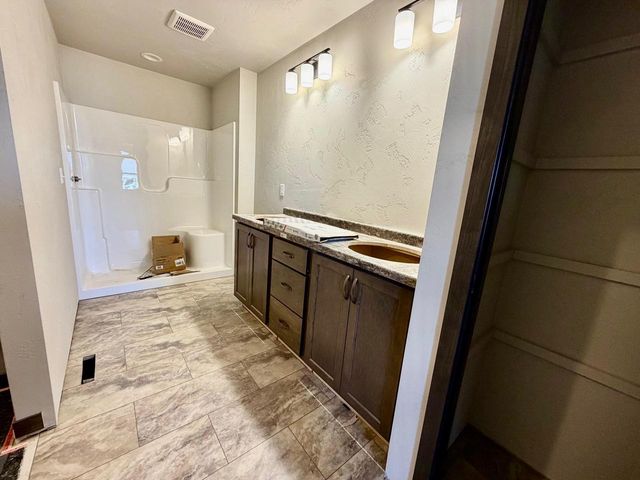 2044 RED FOX LANE, Kaukauna, WI 54130