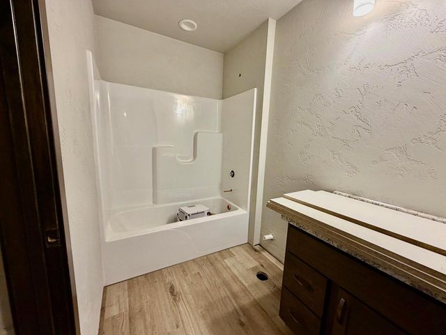 2044 RED FOX LANE, Kaukauna, WI 54130