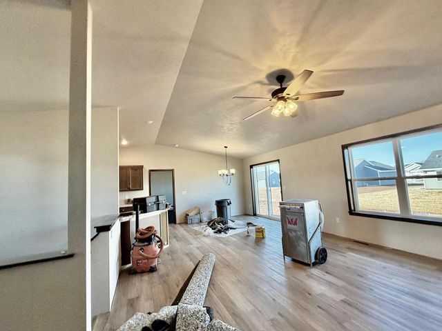 2044 RED FOX LANE, Kaukauna, WI 54130