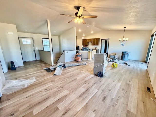 2044 RED FOX LANE, Kaukauna, WI 54130