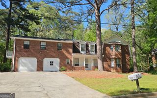 2498 Robinhood Drive, Ellenwood, GA 30294