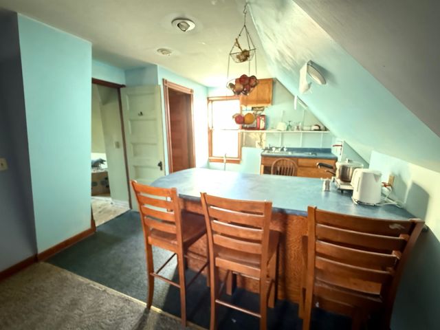 16 Washington Street, Brattleboro, VT 05301