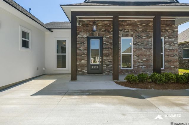9933 Oak Colony Dr, Baton Rouge, LA 70817