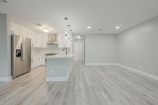 2379 Briarwest Boulevard 21, Houston, TX 77077