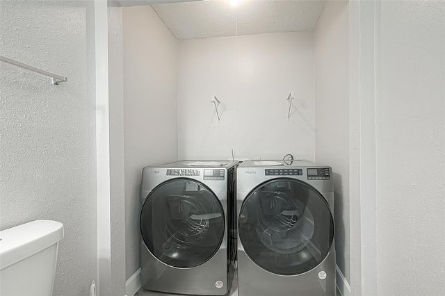 2379 Briarwest Boulevard 21, Houston, TX 77077