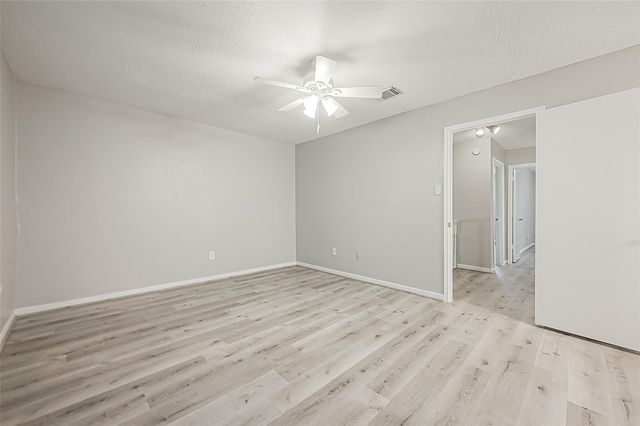 2379 Briarwest Boulevard 21, Houston, TX 77077