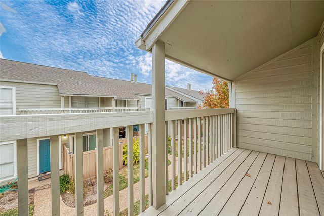 2379 Briarwest Boulevard 21, Houston, TX 77077