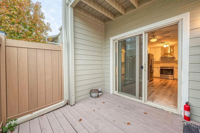 2379 Briarwest Boulevard 21, Houston, TX 77077