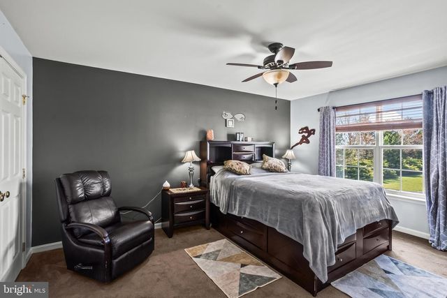 210 OSPREY LN, Hummelstown, PA 17036