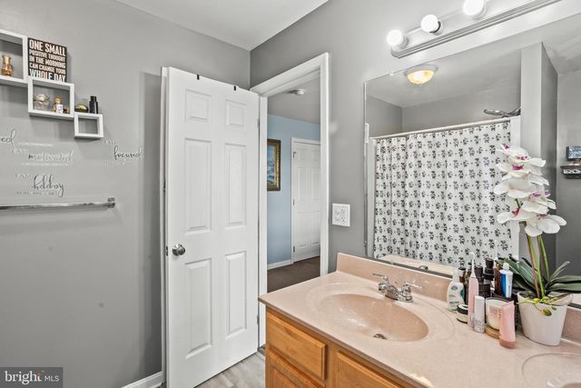 210 OSPREY LN, Hummelstown, PA 17036