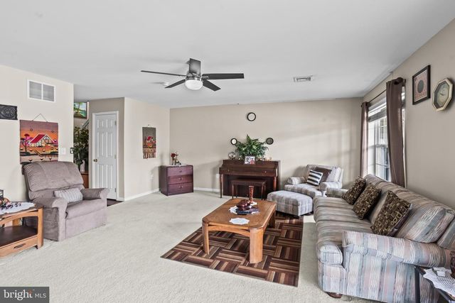 210 OSPREY LN, Hummelstown, PA 17036