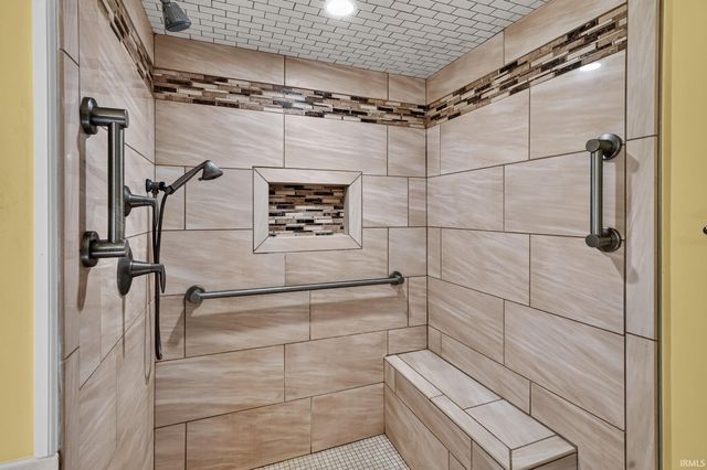16329 Old Bayou Road, Granger, IN 46530
