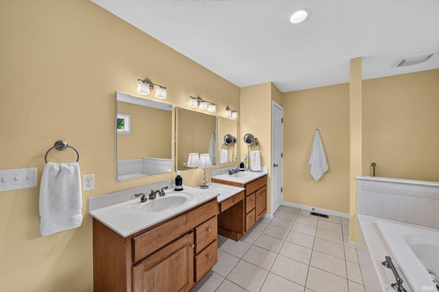 16329 Old Bayou Road, Granger, IN 46530