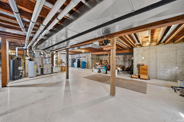 16329 Old Bayou Road, Granger, IN 46530