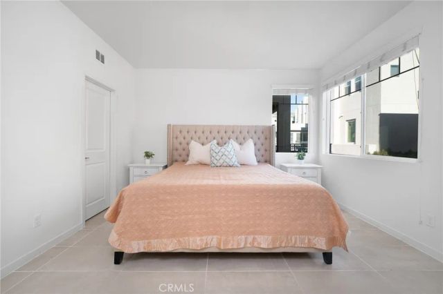 595 Cultivate, Irvine, CA 92618